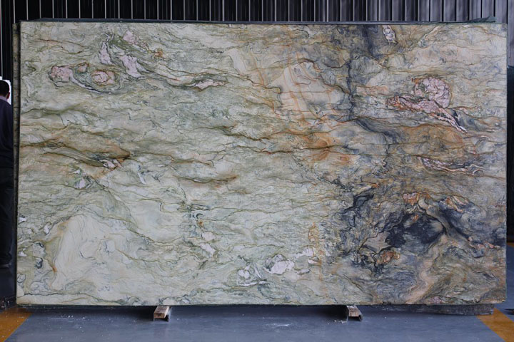 Deluxe green veins granite slab