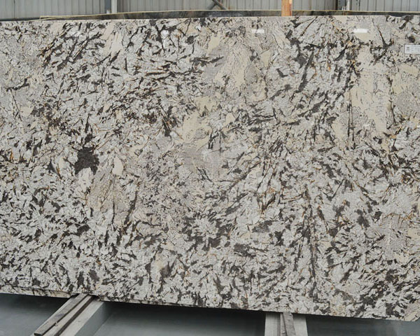 Green bamboo vein light color yellow granite slab